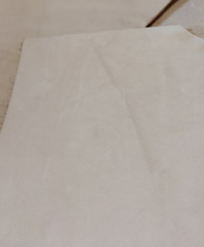 2kg Box Nat. Veg. Tan Leather Pieces 2.5-3.0mm Thickness